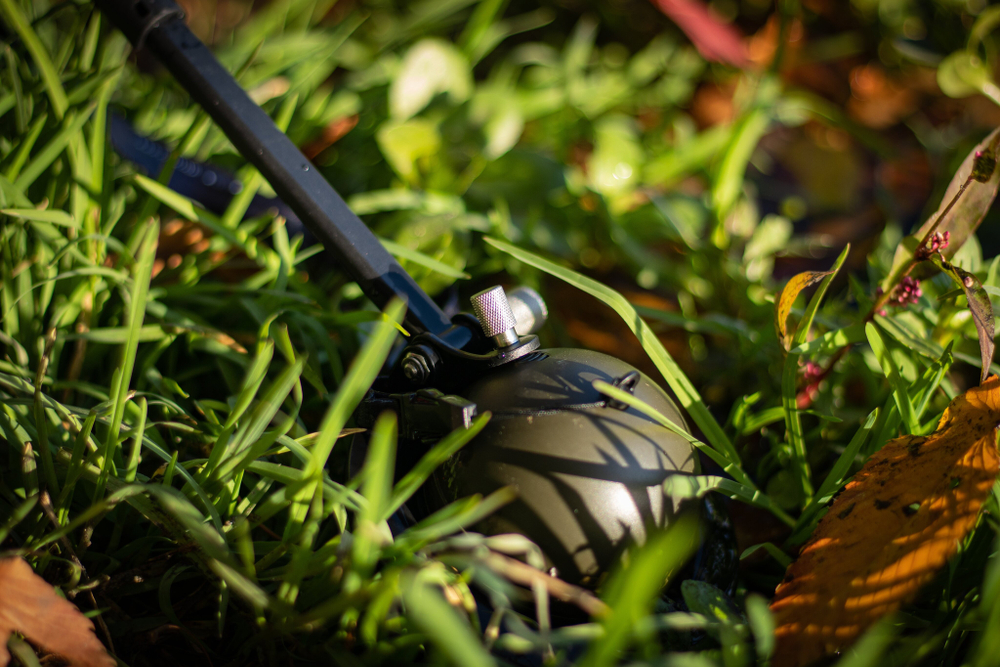 Набор: Прикормочный кораблик Boatman Actor Plus GPS, Эхолот Deeper CHIRP+ 3, крепление для кораблика и усилитель связи, разбрасыватель прикормки