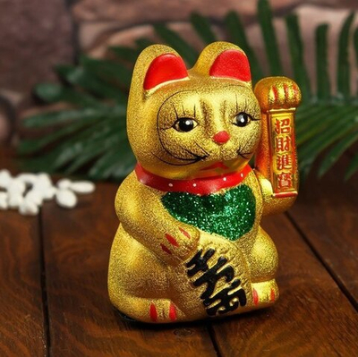 Сувенир "Кот Манэки-нэко" керамика, цвет золото 625020