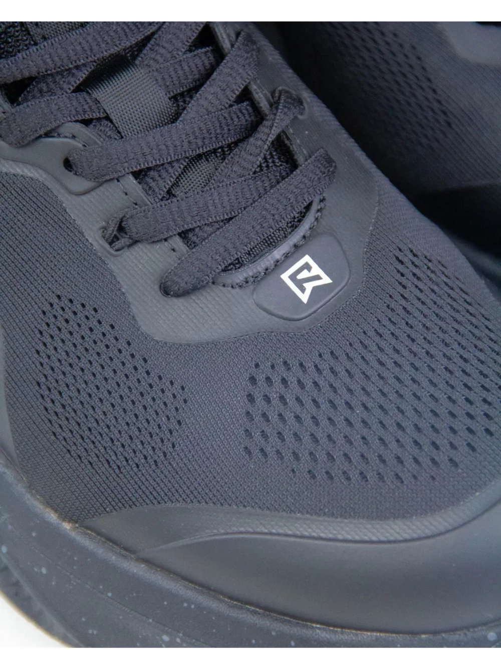 Беговые кроссовки для трейлраннинга и асфальта