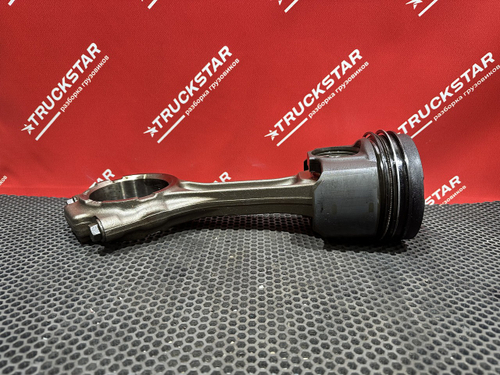 Поршень с шатуном 2019г