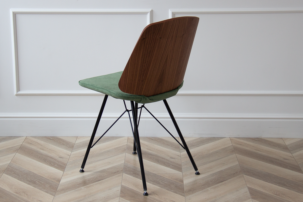 Стул E9.6 (орех / зелено-голубой FiberGuard)