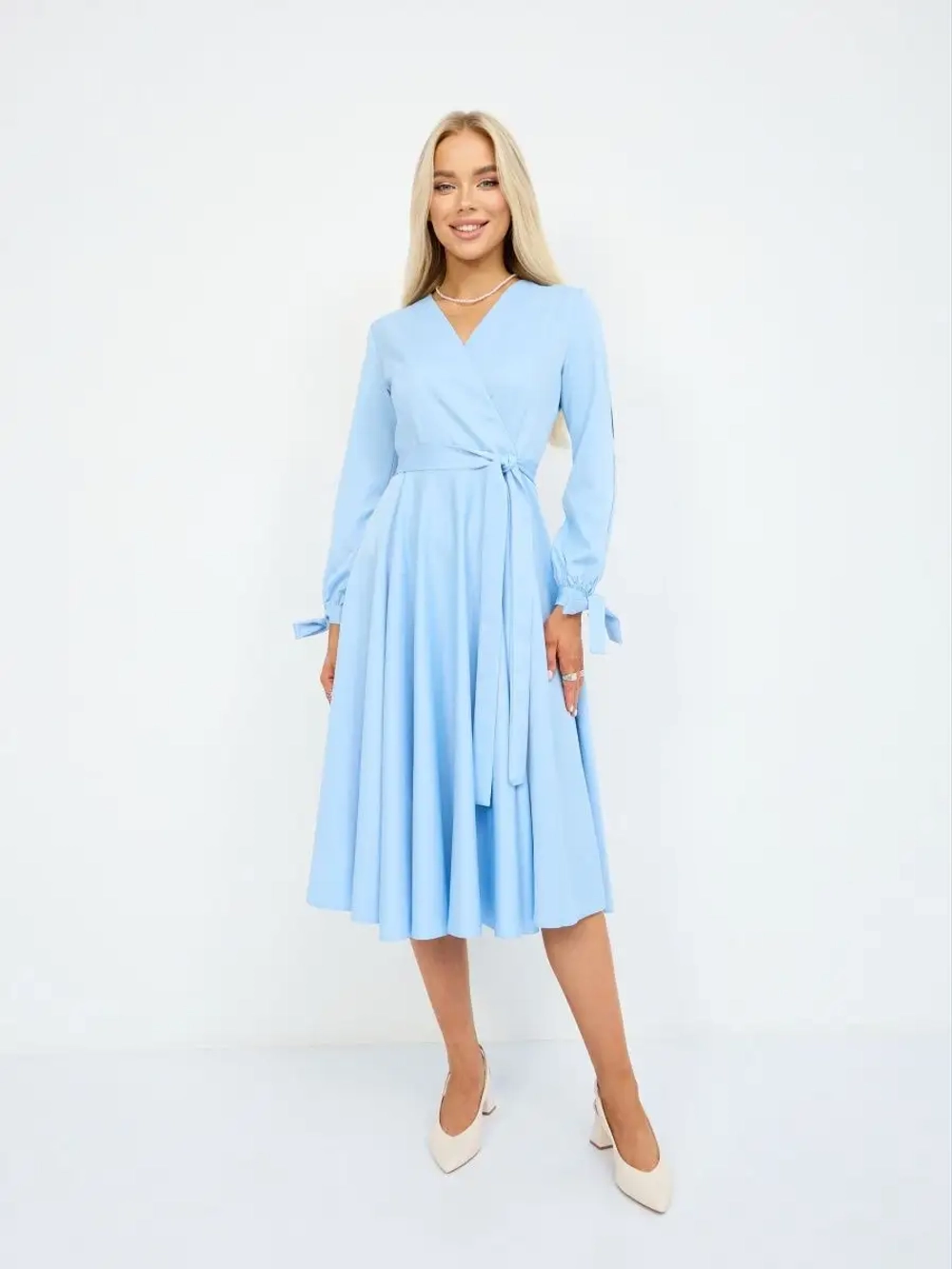 Платье с пышной юбкой