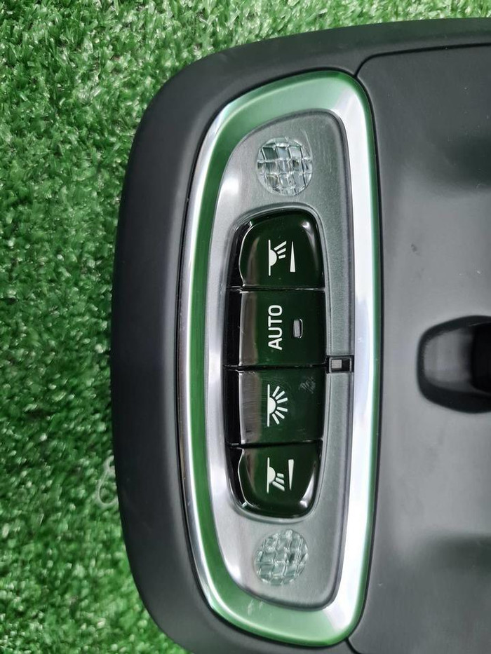 Плафон салона Volvo XC90 2 (2014-н.в.)