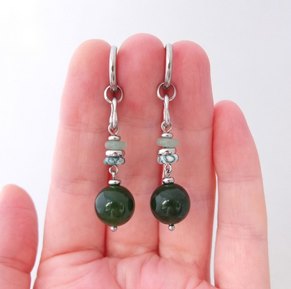 Серьги с зелёными камнями