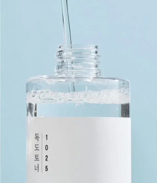 Round Lab 1025 Dokdo Toner отшелушивающий тоник с морской водой