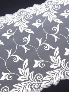 05-39 Вышивка на неэл. сетке 22 см, айвори 004