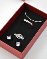 Прямоугольный подарочный футляр №5 под кольцо