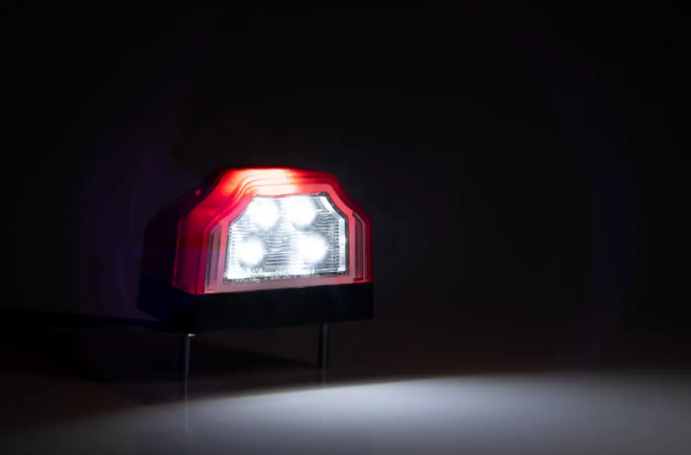 Фонарь освещения номерного знака Fristom FT-031 A LED