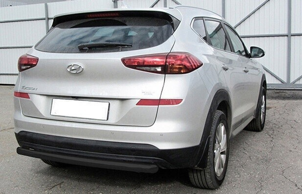 Защита заднего бампера (нержавейка) Hyundai Tucson (2018-2021) d57 длинная (черный)