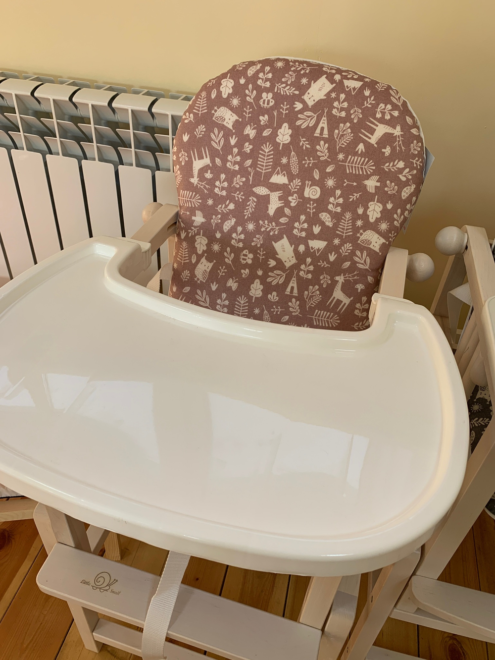 Стул детский трансформируемый "Magic Forest" с пластиковой столешницей, розовый