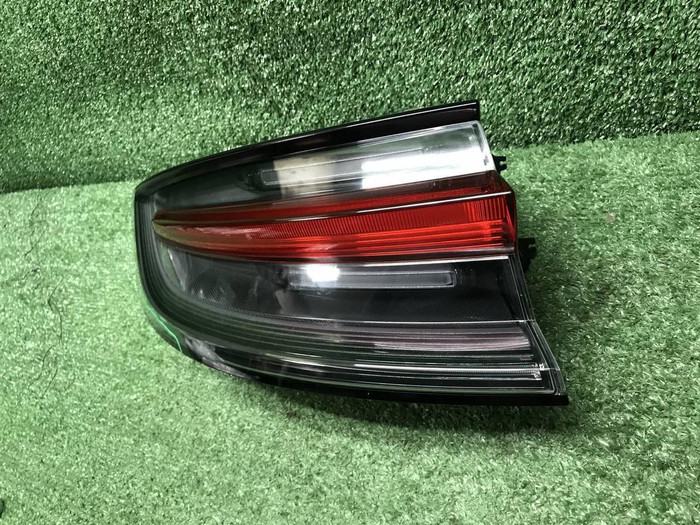 Фонарь левый внешний Porsche Macan 95b (2018-н.в.)