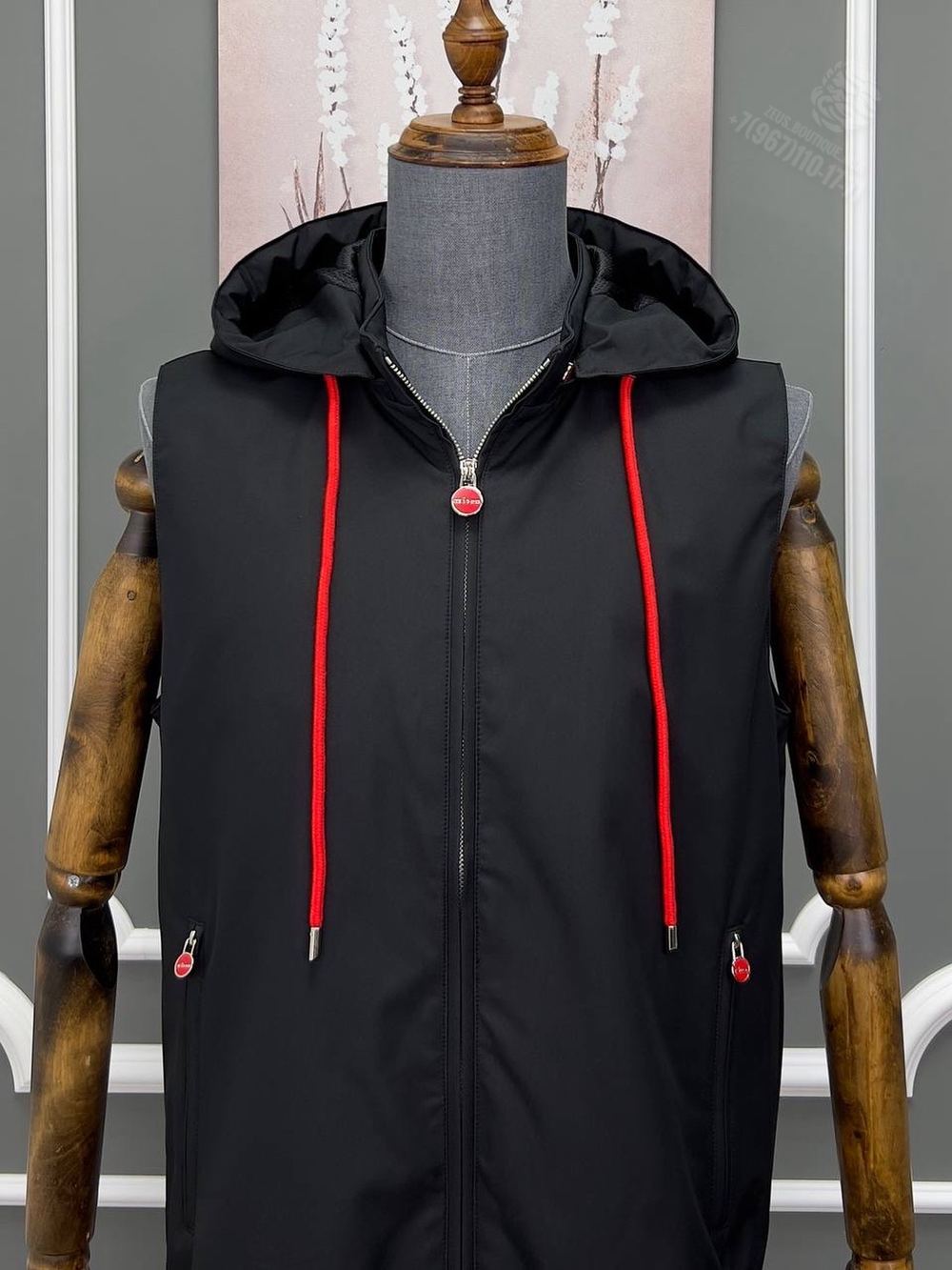 Жилет Kiton