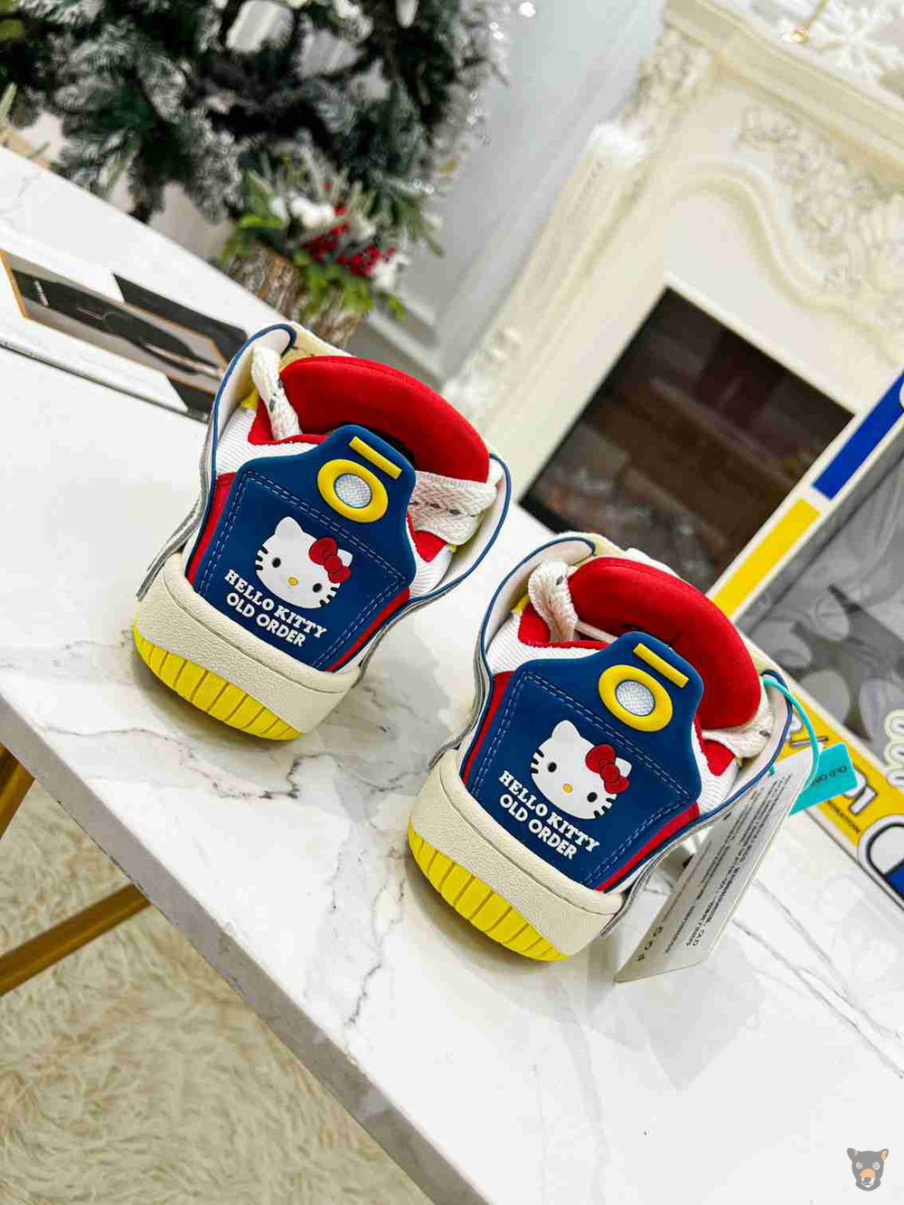 Кроссовки SANRIO HelloKitty x Old Order Skater 001