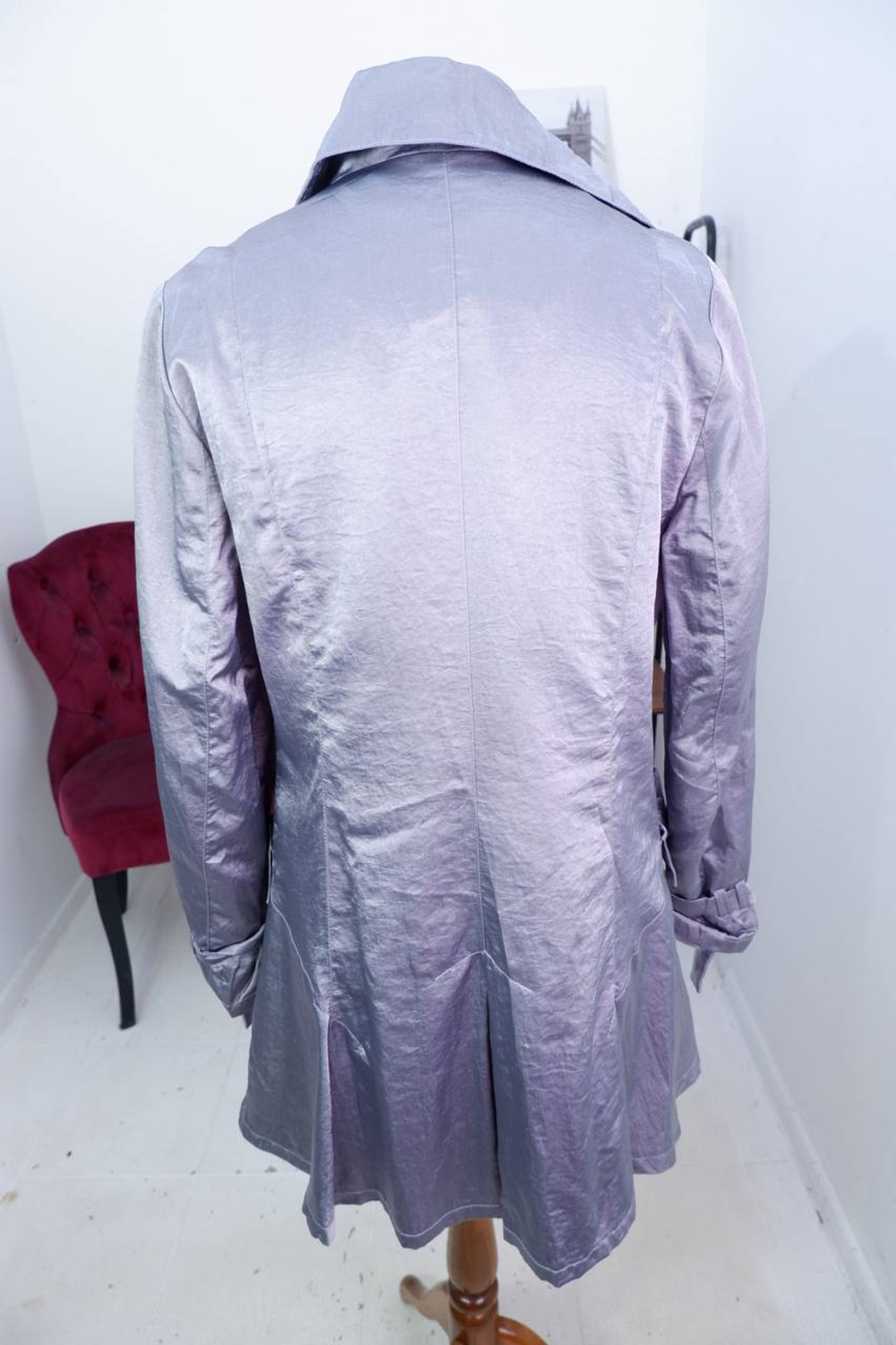 Тренч космический, визуально 50 размер