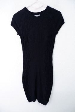 Платье H&M трикотажное 42 размер