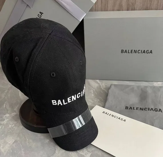 Бейсболка Balencaga, черный