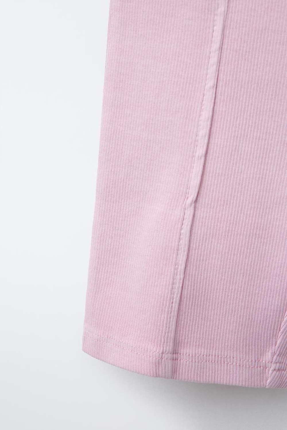 ZARA ШОРТЫ-ВЕЛОСИПЕДКИ В РУБЧИК С ЭФФЕКТОМ ПОТЕРТОСТИ, ЛИНЯЛЫЙ РОЗОВЫЙ