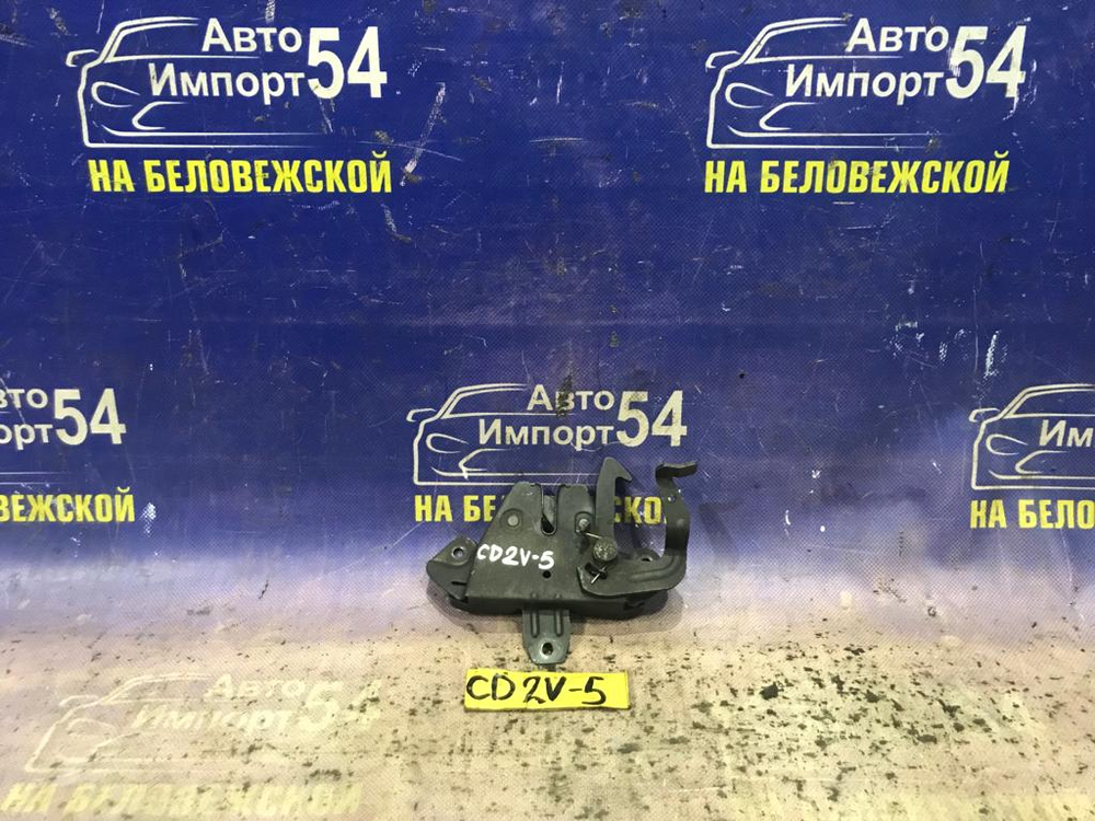 Замок капота MITSUBISHI LIBERO 2001