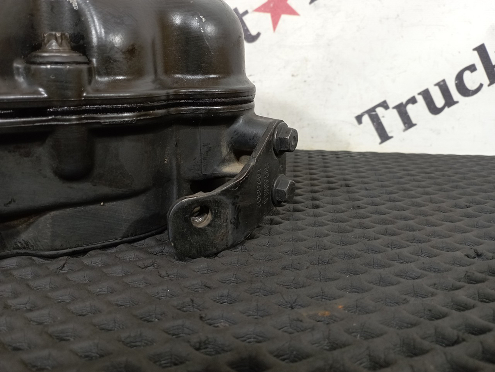 Крышка клапанная