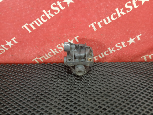 Клапан ускорительный