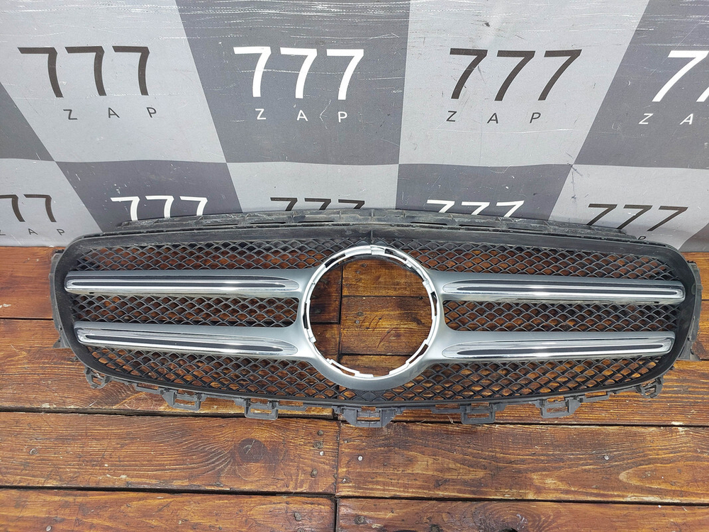 Решетка радиатора Mercedes E-Class (W213) 16-21 Б/У Оригинал A2138880123