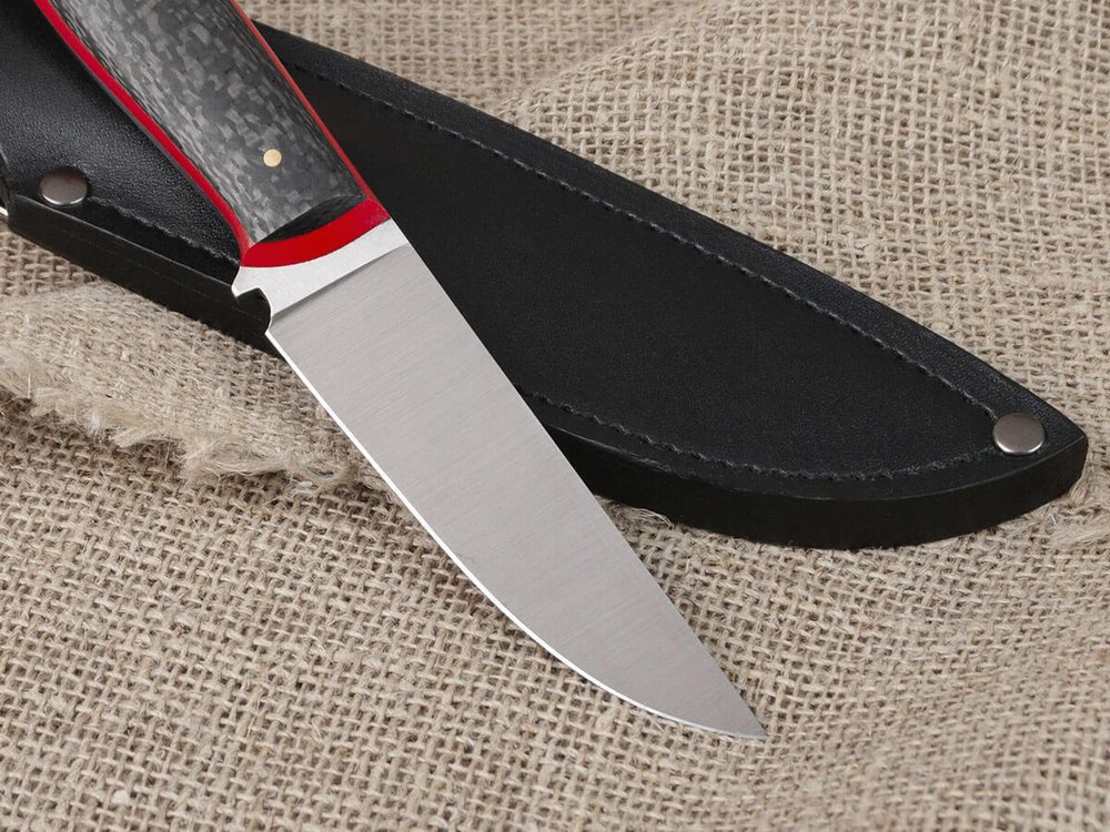 Нож для бушкрафта "Куница", сталь VG-10/Elmax, рукоять карбон (красный спейсер)