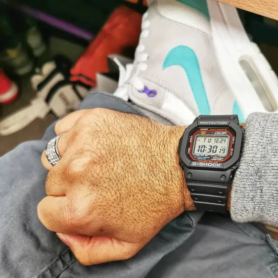 Наручные часы Casio G-Shock GW-M5610U-1ER