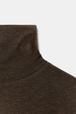 ZARA ФУТБОЛКА АСИММЕТРИЧНОГО КРОЯ С ВЫСОКИМ ВОРОТНИКОМ, КОРИЧНЕВЫЙ