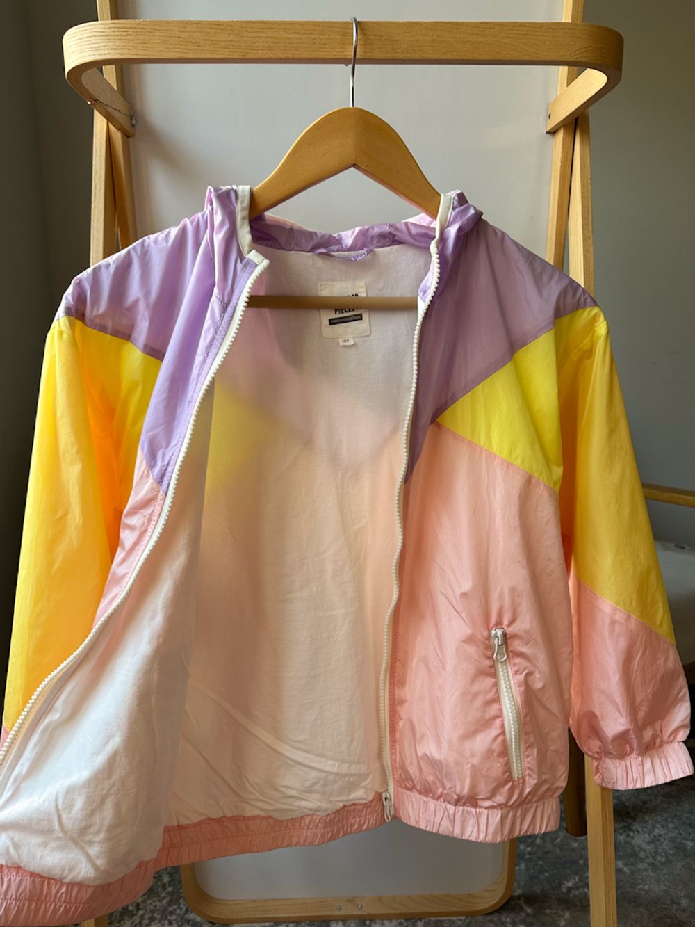 Ветровка Hundred Pieces, 152