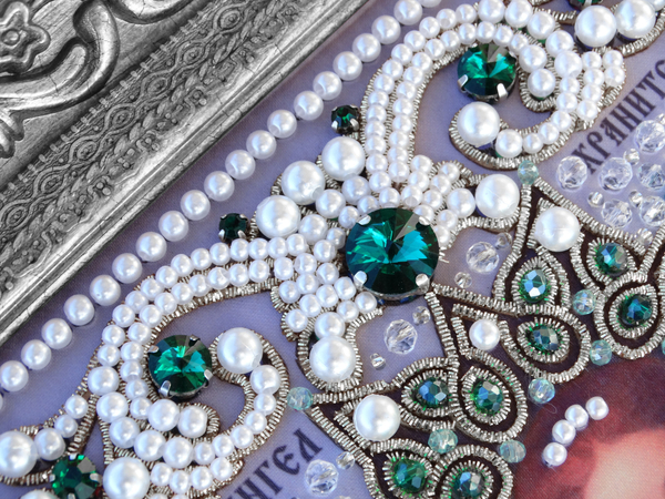 ЖС-8-СИ Набор для вышивания хрустальными камнями Ангел Хранитель (изумрудный)