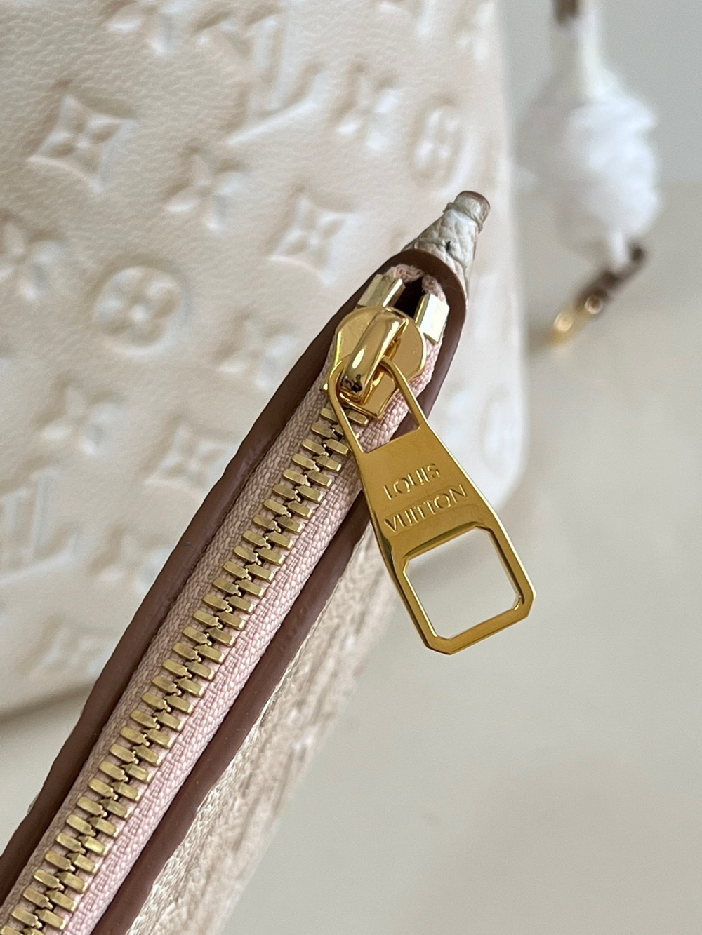Louis Vuitton Neverfull MM