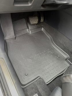 Резиновые коврики с высоким бортом для Volkswagen Passat B8 2014-2024 Seintex.86544