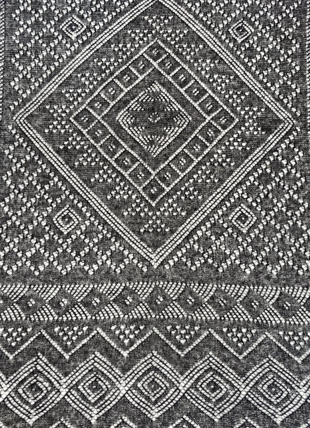 Оренбургский пуховый платок-паутинка А130-07 черный