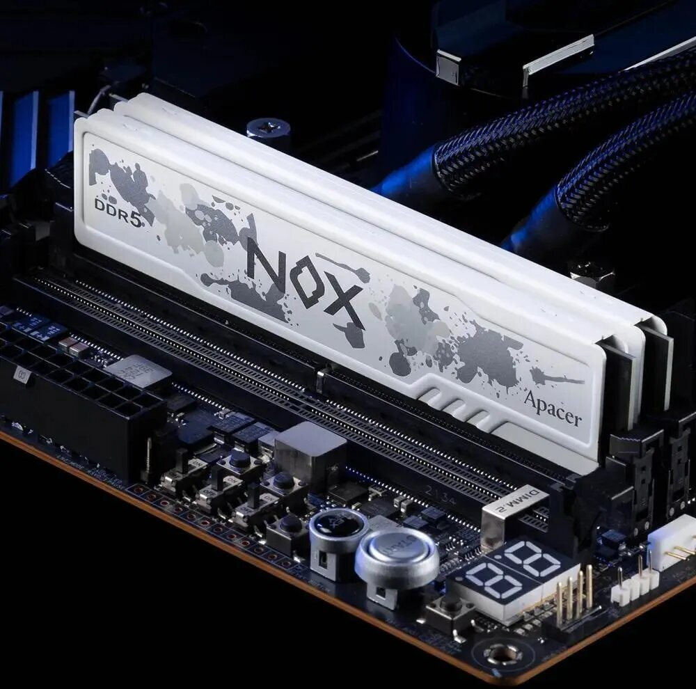 Оперативная память Apacer NOX DDR5 — 6000 / 6200 / 6400 МГц, 32 ГБ (2×16 ГБ) и 64 ГБ (2×32 ГБ), чёрный/белый корпус, без подсветки