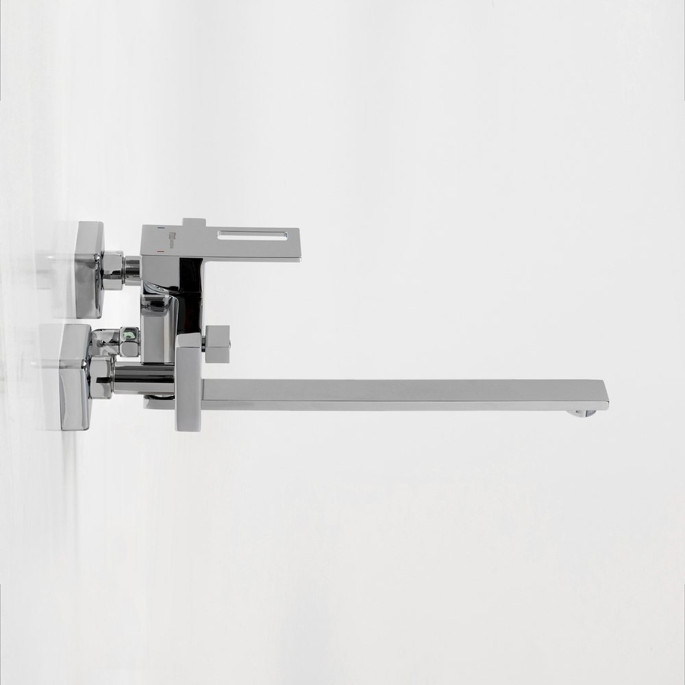 Alme 1502L Смеситель для ванны с длинным изливом