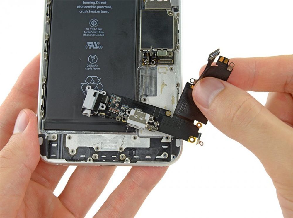 Замена разъема наушников  iPhone 6