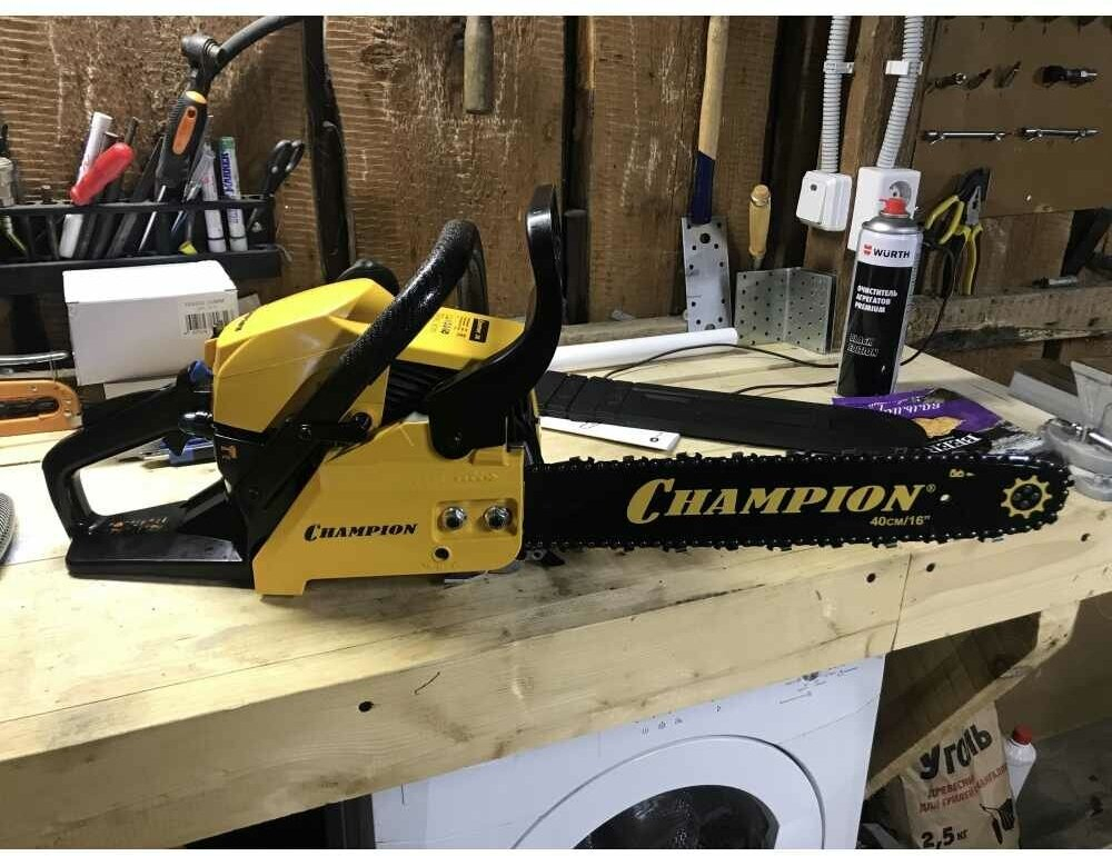 Бензопила цепная CHAMPION 241-16 (1,8кВт / 40см3 легкий старт, 4,7кг)