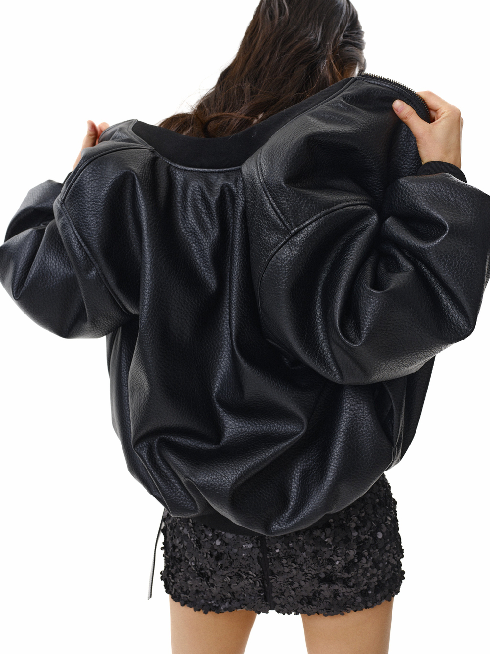 PRE-ORDER BOMBER BLACK’26