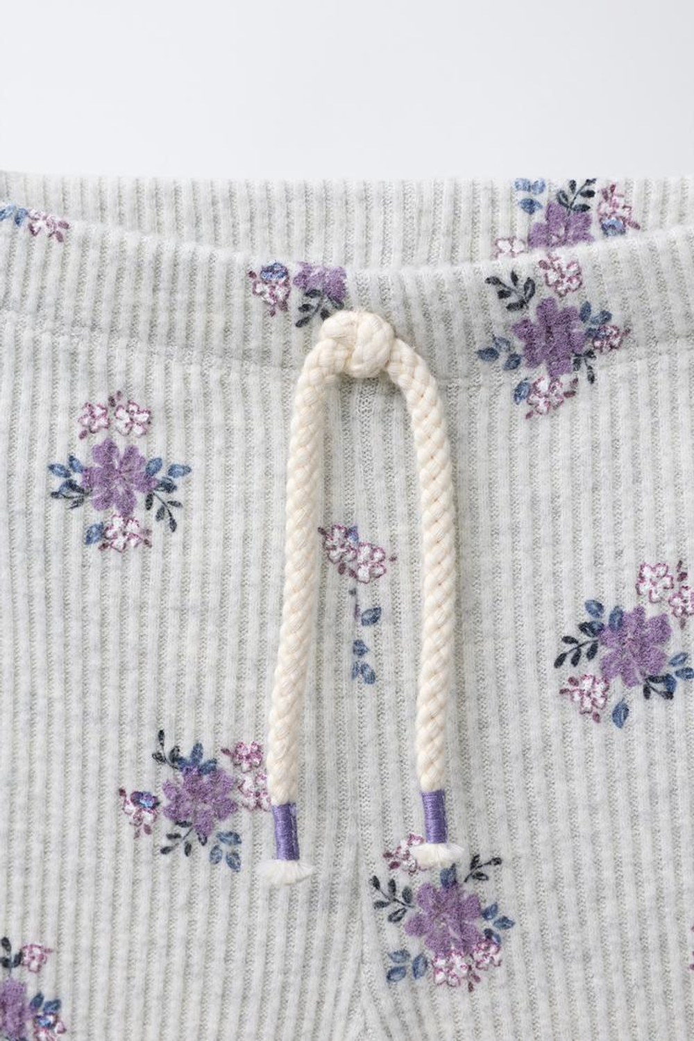 ZARA КОМПЛЕКТ ИЗ ФУТБОЛКИ И ЛЕГГИНСОВ SOFT TOUCH С ПРИНТОМ, СЕРЫЙ МЕЛАНЖ