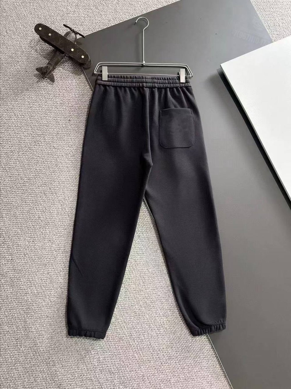 Спортивные штаны Loewe