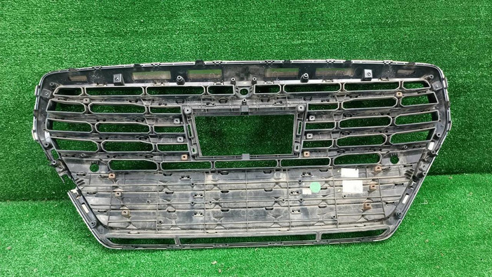 Решетка радиатора Genesis G90 (2016-2019)