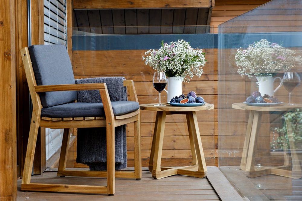 Стол садовый кофейный из акации Joygarden ROUND, коричневый