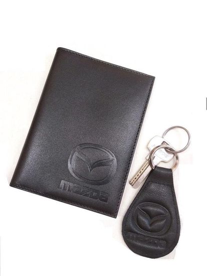 Подарочный набор автомобилисту "Стиль" (брелок с логотипом + обложка для автодокументов)