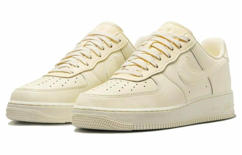 Кроссовки Nike Air Force 1 "Coconut Milk"