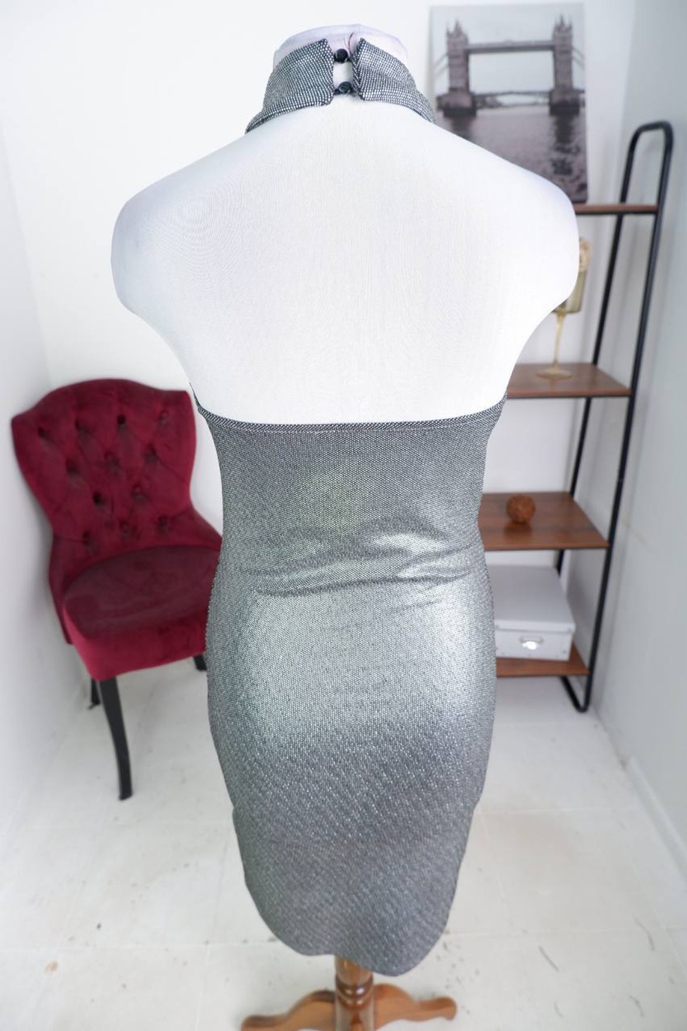 Платье Gloria Jeans обтягивающее, маркировка М, визуально 46 размер