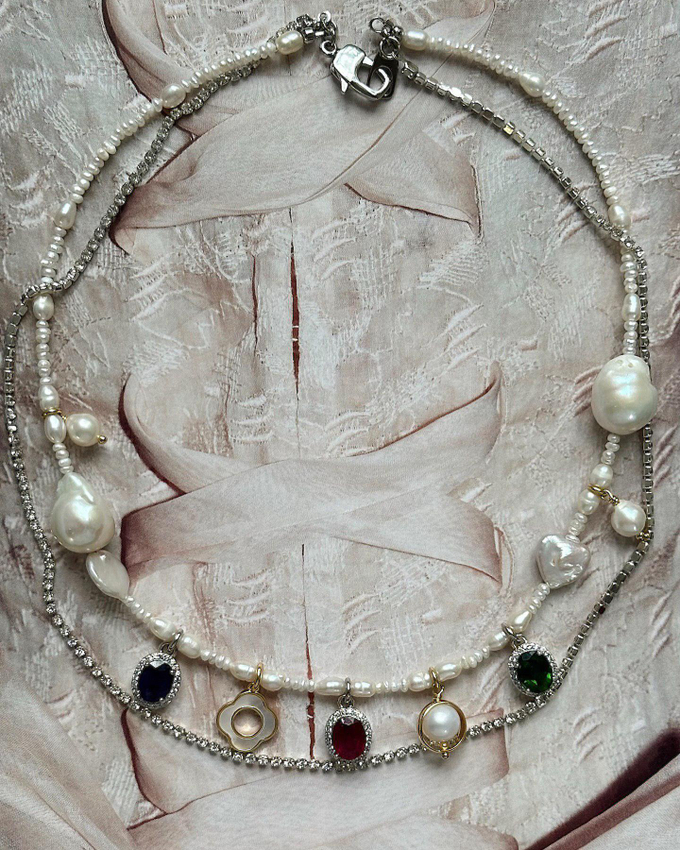 Колье с натуральными камнями