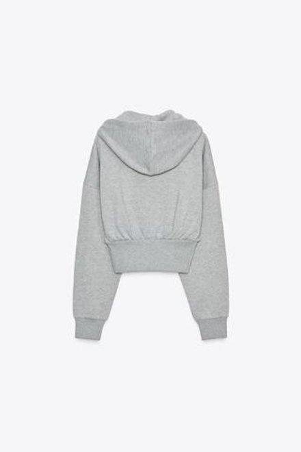 ZARA УКОРОЧЕННАЯ ТОЛСТОВКА ИЗ ТКАНИ С МЕТАЛЛИЗИРОВАННОЙ НИТЬЮ, СЕРЫЙ МЕЛАНЖ