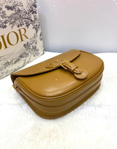 Сумка Dior Bobby, модель среднего формата светло-коричневый