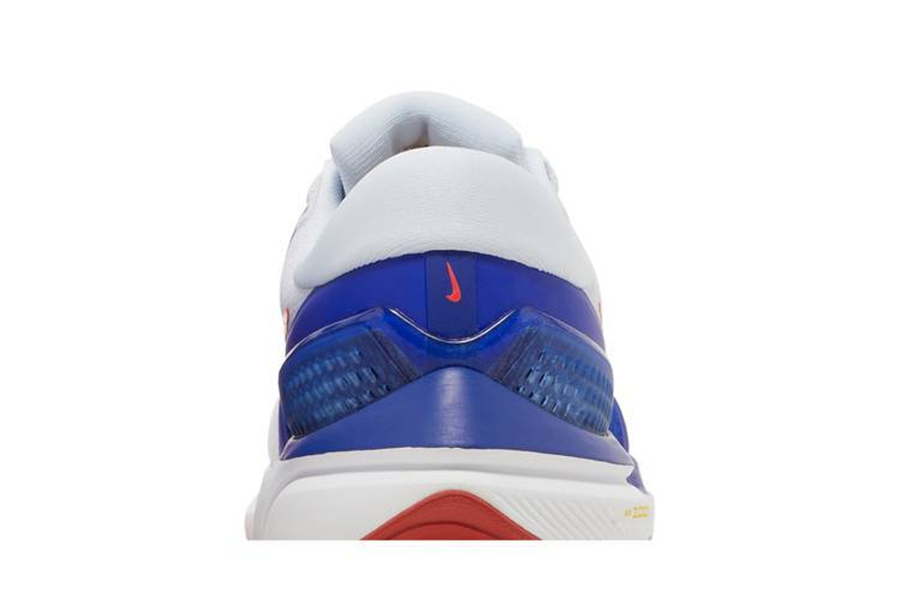 Кроссовки Nike Air Zoom Vomero 16