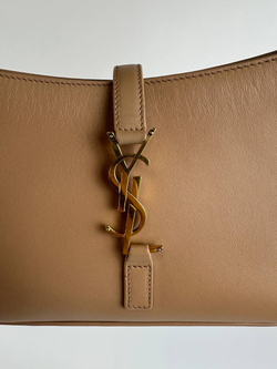 Сумка Saint Laurent Le 5 à 7